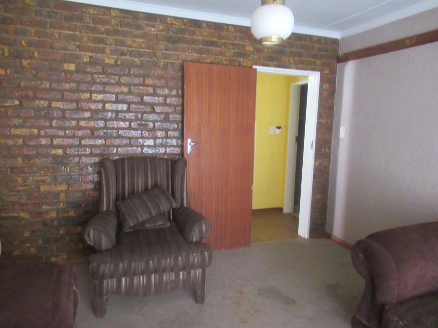 4 Bedroom Property for Sale in Riebeeckstad Free State